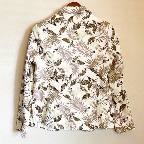Solitaire Linen Palm Frond Floral Blazer - Picture 2 of 7